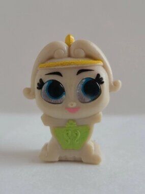 Moose Series 1 Beauty & The Beast Doorables Wardrobe Figure